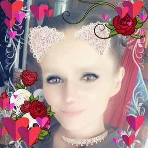 Meet your Posher, Hillary